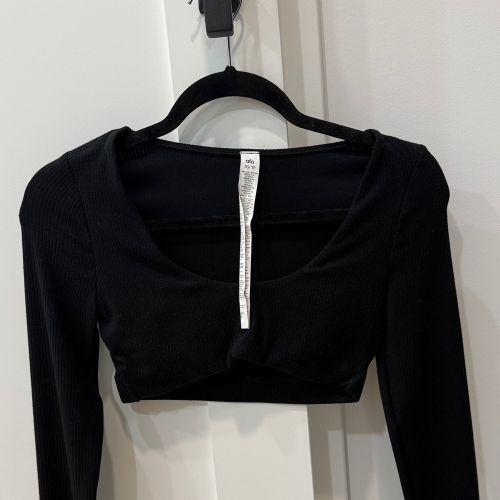 Alo Yoga Black Ribbed Long Sleeve Crop Top xs